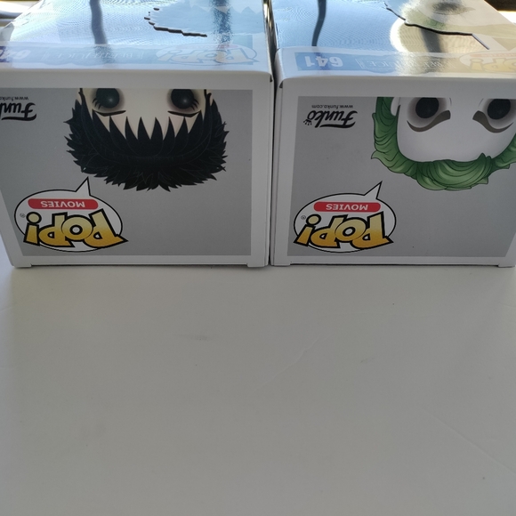 Beetlejuice #641 and Lydia Deetz #640 wedding Set Funko Pop Hot Topic Exclusives - Picture 7 of 9